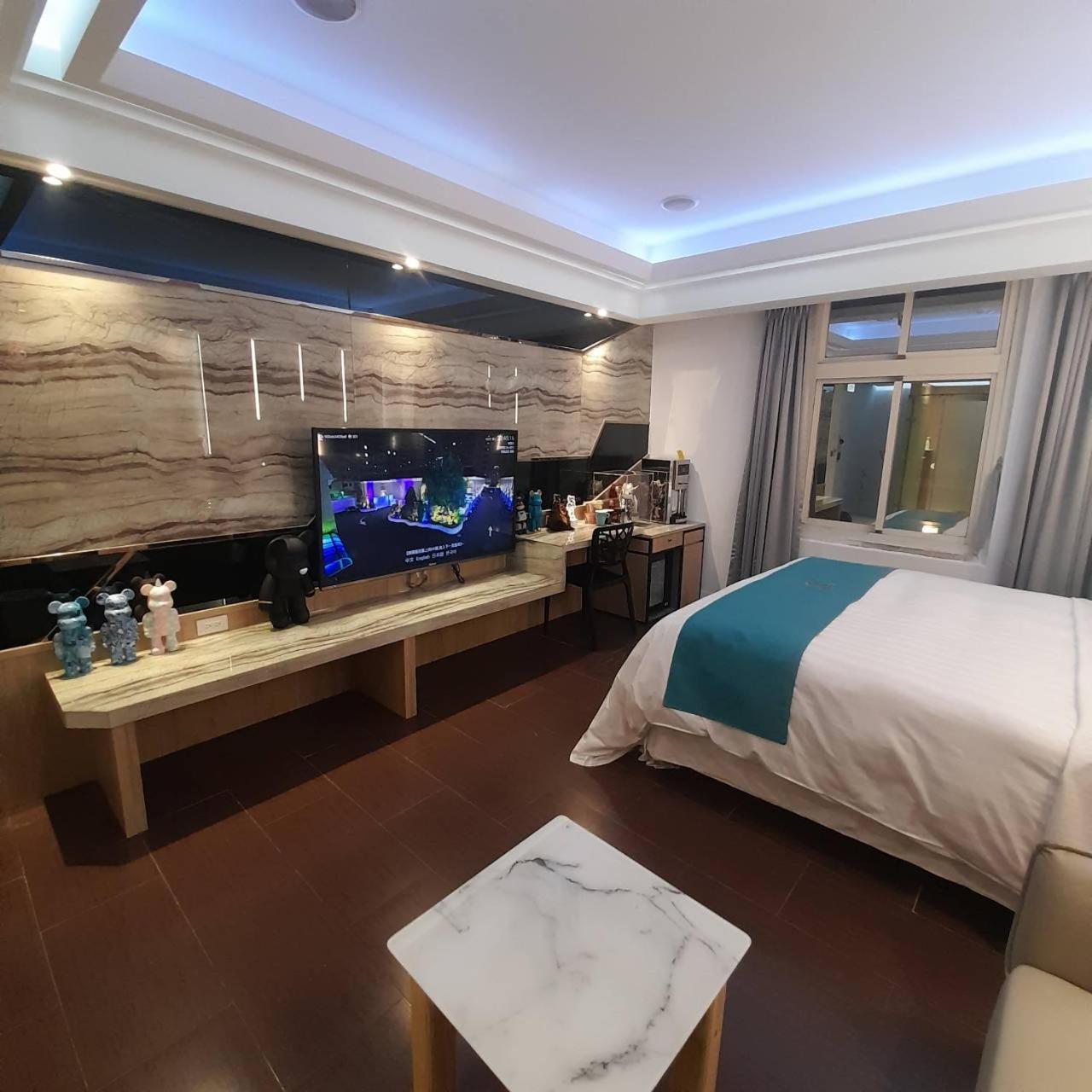 King Motel王者 桃園市旅館177號 Екстериор снимка